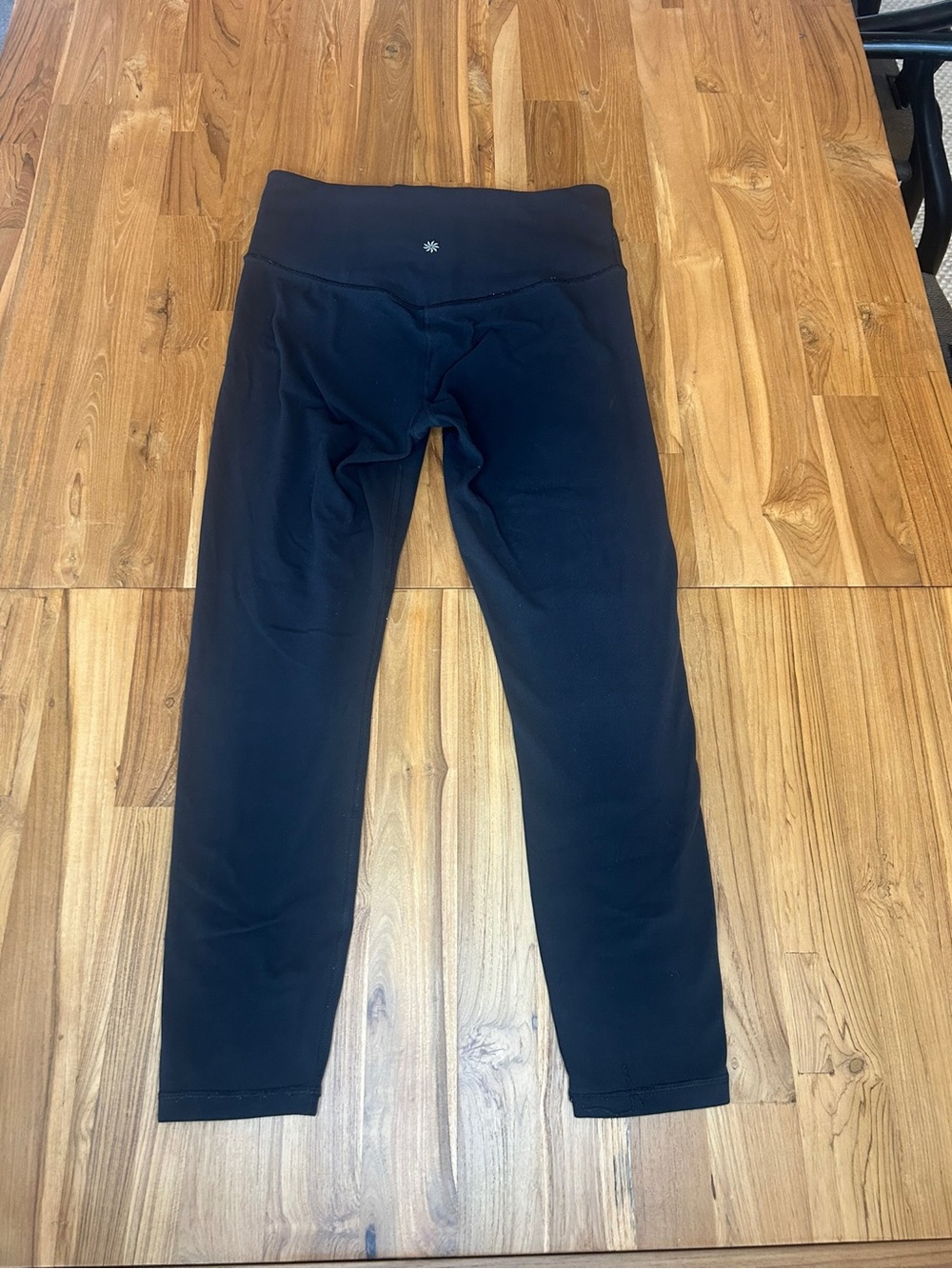 Athleta Ultra High Rise Elation 7/8 Leggings – Black – Size Medium